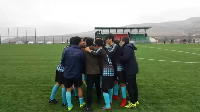 Kayseri Osb Teknik Koleji Atletikspor Futbol Takımı Playoff'lara Kalcı