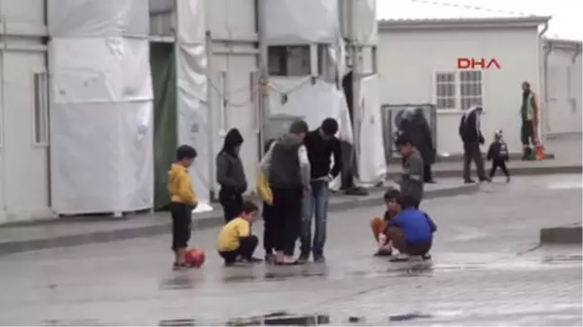 Kahramanmaraş-Konteyner Kentteki Suriyeliler, Afrin'deki Mehmetçik İçin Dua Etti