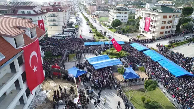 Şehit Uzman Çavuş Uysal, Son Yolculuğuna Uğurlandı