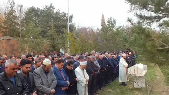 AK Parti Yerel Yönetimler Genel Başkan Yardımcısı Çakar'ın Annesi Vefat Etti