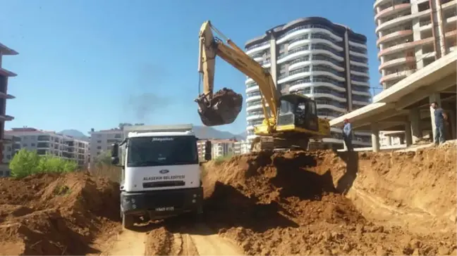 Alaşehir Belediyesinden Hummalı Çalışma