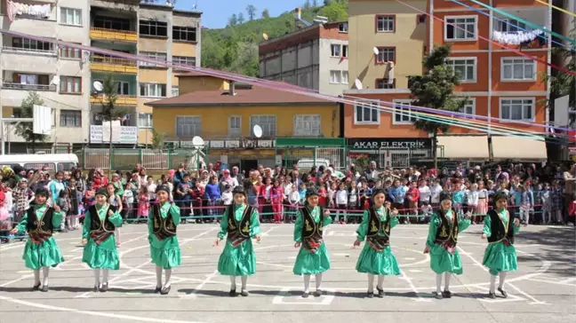 23 Nisan Ulusal Egemenlik ve Çocuk Bayramı
