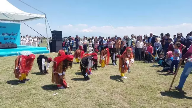Sultan Sazlığında Uçurtma Şenliği Düzenlendi