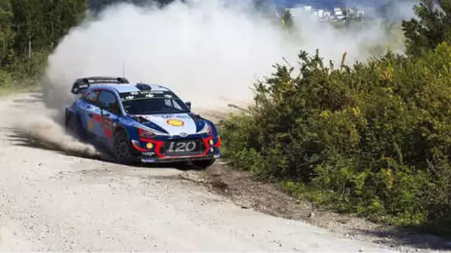 Portekiz'de Zafer Neuville'in