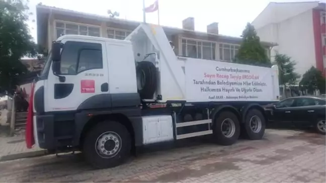 Türkiye Belediyeler Birliği, Aslanapa Belediyesi'ne Kamyon Hibe Etti