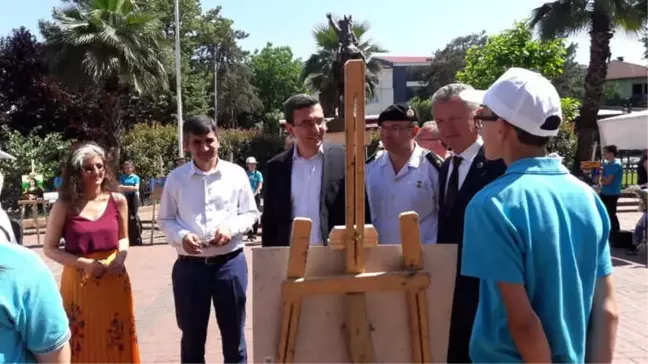 Yunus Emre Ortaokulu Öğrencileri 'Sanat ve Teknoloji' Sergisini Açtılar