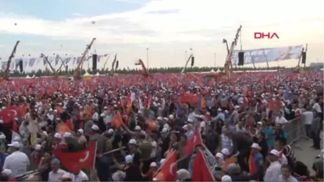 İstanbul AK Parti Mitingine Kamerunlu Aile de Katıldı