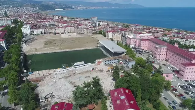 Balta, Millet Bahçesi'nde İncelemelerde Bulundu