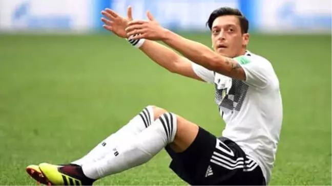 Alman Medyasından Mesut Özil'e Destek