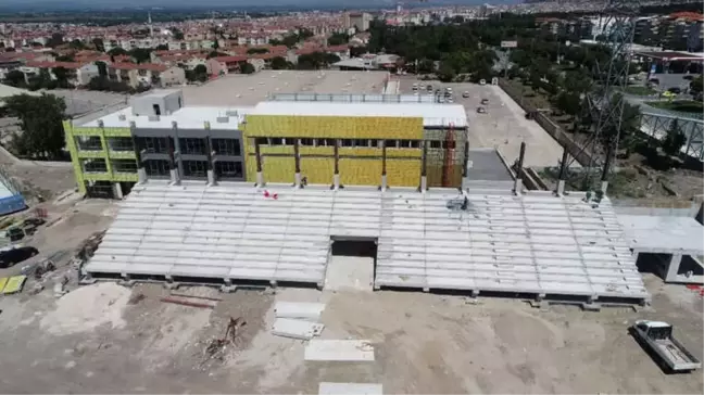 Tevfik Lav Spor Tesisleri Hızla Yükseliyor