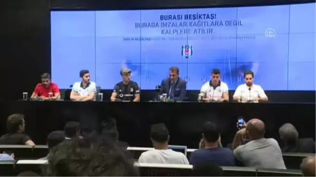 Beşiktaş'ta Yeni Transferler İçin İmza Töreni