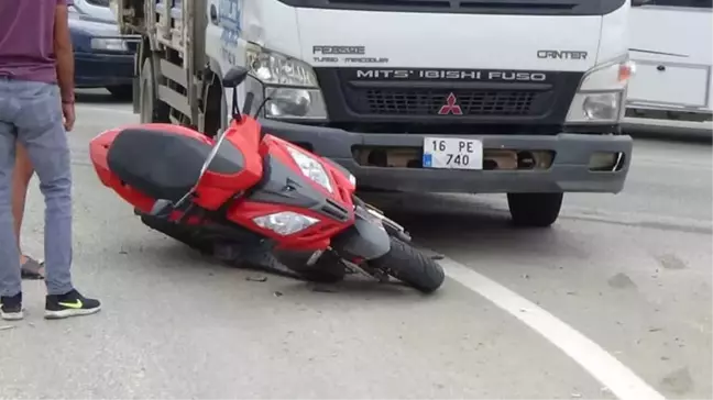 Bursa'da Kamyonetin Çarptığı Motosikletin Sürücüsü Öldü