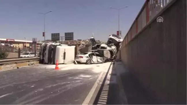 Tır 4 Araca Çarptı: 1 Ölü, 4 Yaralı (2)