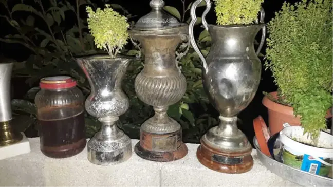 O Kupalar Kulüp Binasından Nasıl Çıktı ?