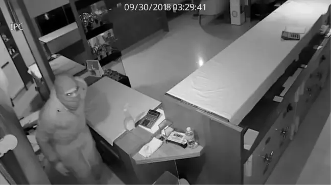 Söke'de 2 Dakikada Kuyumcuyu Soydular