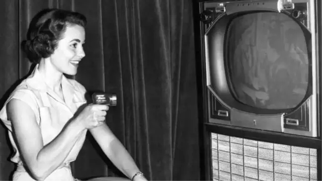 1950'lerden Bugüne Televizyon Kumandasının Evrimi