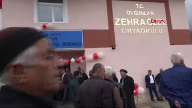 Hakkari İş Adamı Sabri Özel'in Annesi Adına Yaptırdığı Ortaokul Hizmete Açıldı