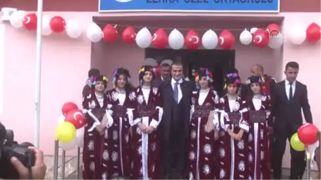 Hayırsever İş Adamı Köyüne Okul Yaptırdı