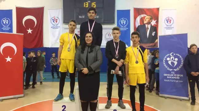 Babaeski'de Atletizm Yarışmasının Ödül Töreni Yapıldı