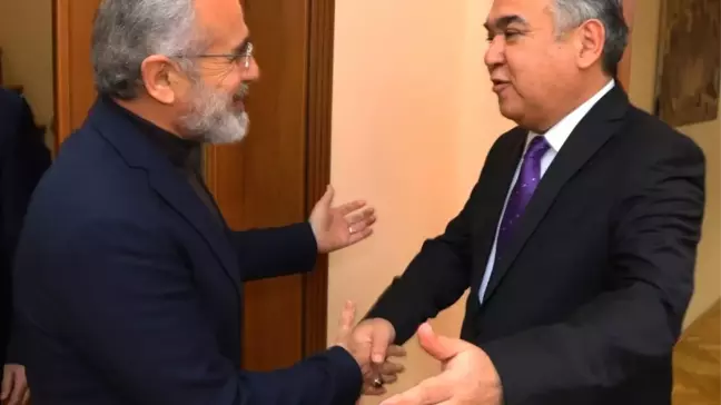 Özbekistan Cumhurbaşkanı Mirziyoyev'den Yalçın Topçu'ya Özel Hediye
