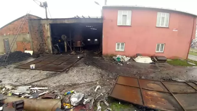 Arnavutköy'de Dökümhanede Patlama: 1 Yaralı