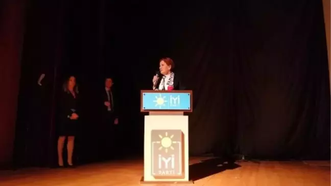 Akşener Hocalı Katliamı'nı Anma Programına Katıldı