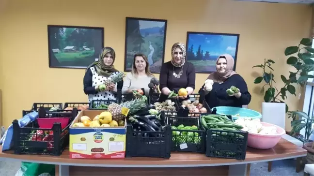 Marketlerden Alınanlar İhtiyaç Sahiplerine Ulaştırılıyor