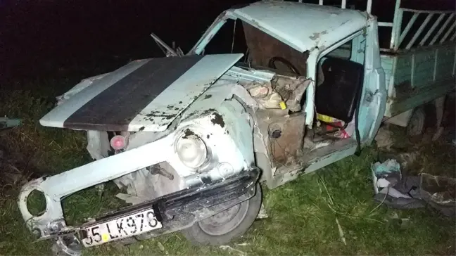 Samsun'da Kamyonet Takla Attı: 8 Yaralı