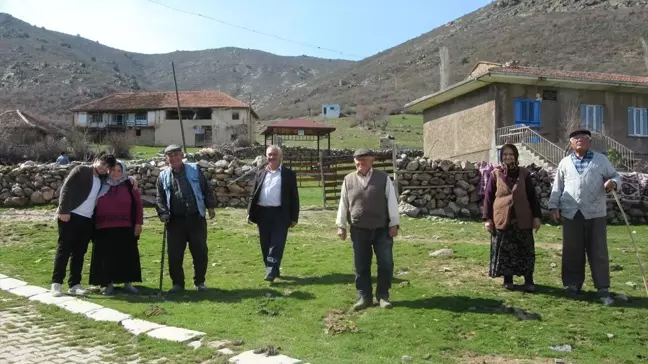 7 Hanelik Köyde 14 Kişi Yaşıyor