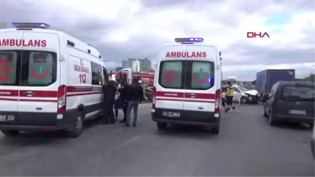 Tuzla'da İki Otomobil Kafa Kafaya Çarpıştı 1 Ölü, 5 Yaralı