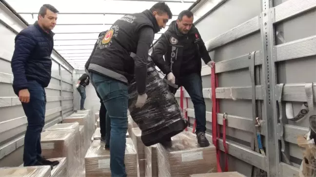 Tekirdağ'da Bavul Bavul Uyuşturucu Ele Geçirildi: Tam 131 Kilo