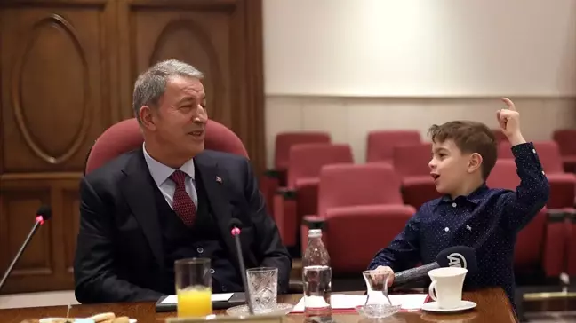 Milli Savunma Bakanlığı'nda Çocuk Cıvıltıları Yankılandı