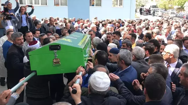Üniversite Öğrencisinin Trafik Kazasında Ölümü