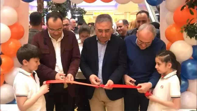 Özel Tekden Koleji İlkokul Öğrencileri Tarafından Resim ve Tasarım Sergisi Açıldı