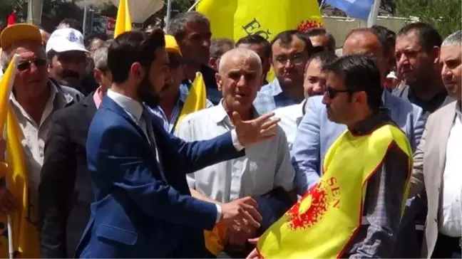 Tokat'ta 1 Mayıs Kutlamalarında İstiklal Marşı Gerginliği