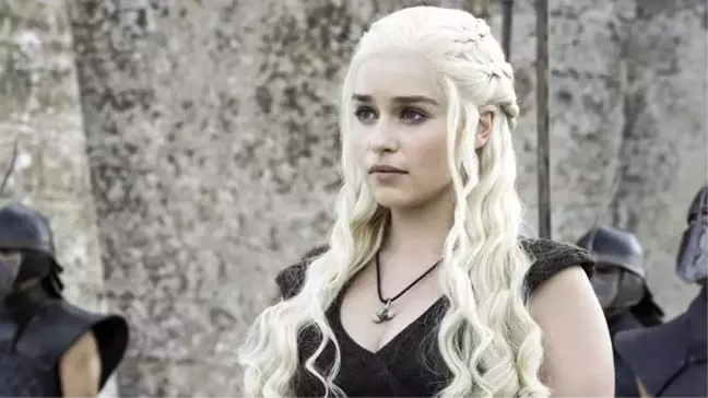 Emilia Clarke'tan Game Of Thrones'un 5. Bölümünü İple Çektiren Açıklama