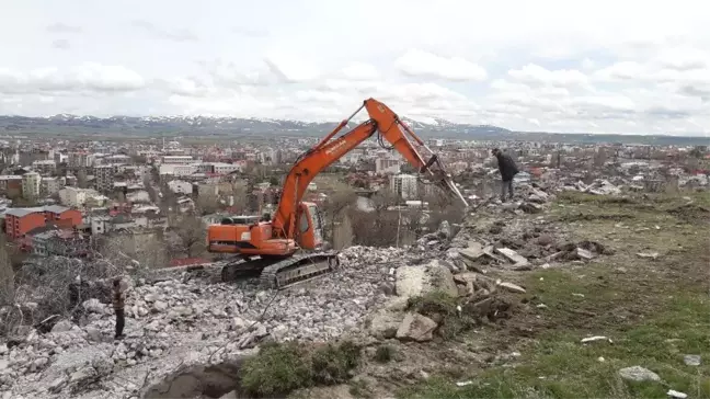 Kars Seyir Tepe Yıkıldı
