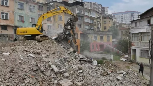 Çömlekçi'de yıkımlar yeniden başladı