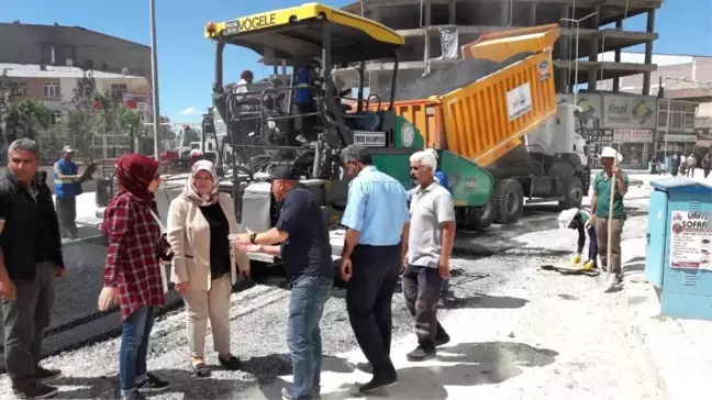 Başkan Çetin, yol yapım çalışmalarını yerinde inceledi