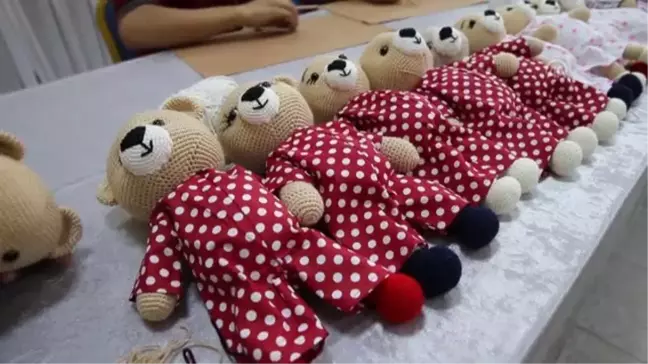 Atölyede ürettikleri oyuncaklarla çocukları sevindirdiler - HATAY