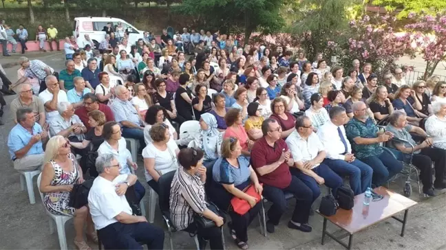 Yarım asır önce mezun oldukları okulda buluştular
