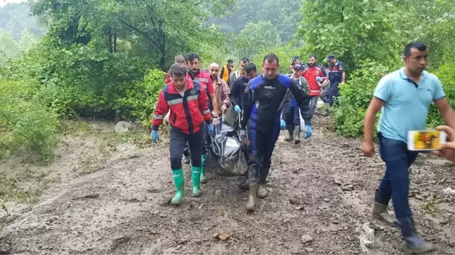 Bartın'da selde kaybolan yaşlı adamın cansız bedenine ulaşıldı