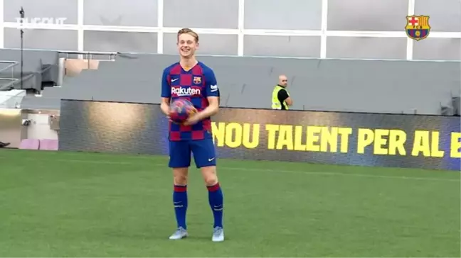 De Jong'un Camp Nou'daki ilk dokunuşu