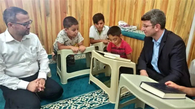 Kaymakam Şener Kur'an-ı Kerim okumayı öğrenen çocuklarla buluştu