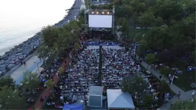 Charlie Chaplin'in filmi orkestra ile şenlendi