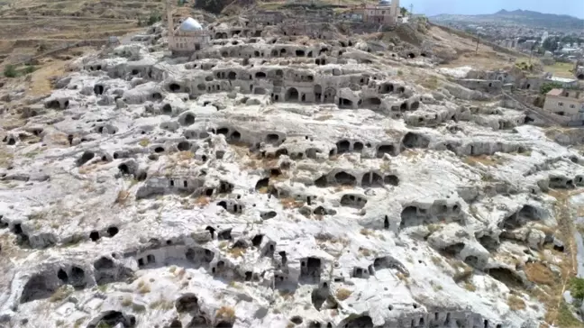 Nevşehir kalesi ve yeraltı şehrinin turizme açılması için çalışmalara hız verildi