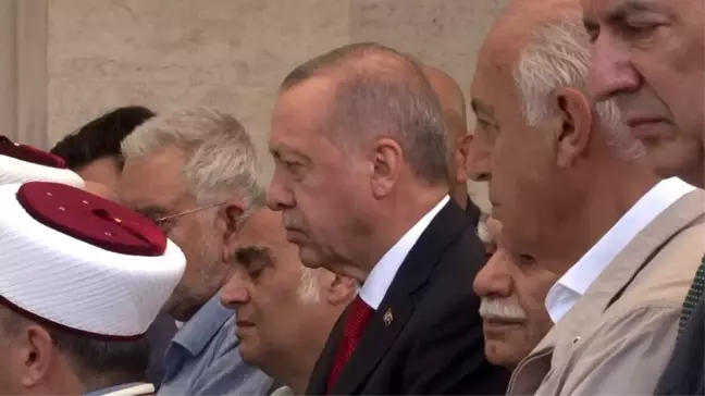 Cumhurbaşkanı Erdoğan, Prof. Dr. Emin Işık'ın cenazesine katıldı