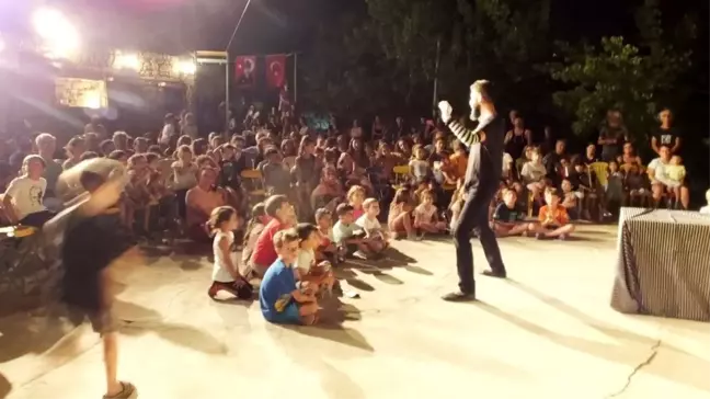 Burhaniye'de şenlik coşkusu