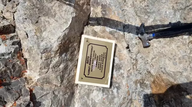 (Özel) 3 kadın dağcı 3200 metrelik Aladağlar'ı fethetti