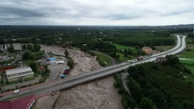 Samsun'un Terme ve Salıpazarı ilçelerinde sel felaketi